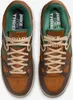 A top-down view of a pair of Nike Air Force 3 Low SP sneakers. Produktbild-Vorschau