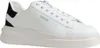 A white Guess sneaker with black accents on a white background. Produktbild-Vorschau