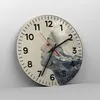 Wanduhr - Rund - Glasuhr - Grafik Frau Berge - 40x40cm - Produktbild-Vorschau 4