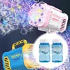 Rosa und weiße Blasenpistole mit Lichtern, eine blaue und gelbe Blasenpistole und zwei kleine Flaschen mit Seifenblasenlösung Náhled obrázku produktu