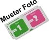 Two cleaning wipes, one green and one pink, are shown diagonally on a white background. Text is overlaid on the image. Produktbild-Vorschau