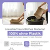 Collage showing a person placing a cat litter tray on the floor and another person pouring cat litter into a bin. Anteprima dell’immagine prodotto