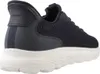 A side view of a navy blue Geox sneaker with a white sole. Voir les images du produit