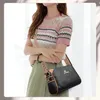 Elegante borsa a tracolla da donna in pelle nera Anteprima dell’immagine prodotto 17