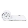 A white duvet rolled up on one end and laid out flat on the other, against a white background. Podgląd zdjęcia produktu