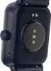 Close-up view of the back of a dark blue smartwatch, showing the sensor area and a side button. Náhled obrázku produktu