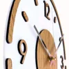 Moderne Wanduhr mit 3D-Eichendekor - Paris Silberne Hände Produktbild-Vorschau 5