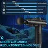A person sleeping in bed with a massage gun in the foreground and a graphic showing noise reduction levels. Produktbild-Vorschau