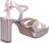 Tamaris Damen Sandalette Gold Silber Metallic Optik Karree Produktbild-Vorschau 26