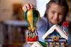 LEGO Icons Postamt des Weihnachtsmanns, Wohn-Deko oder Produktbild-Vorschau 5