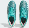 A top-down view of a pair of teal Adidas D.o.n. Issue 4 shoes with white accents and pink trim. Voir les images du produit