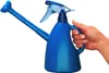 A hand holds a blue watering can with a spray nozzle. Produktbild-Vorschau