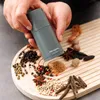Microplane Moulin à épices Color Edition | Vert eucalyptus Voir les images du produit 2