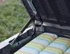 Close-up of the lid mechanism and cushions inside an open storage box. Produktbild-Vorschau