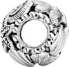 A close-up, isolated view of a silver charm with intricate detailing of seashells, starfish, and beaded accents. Anteprima dell’immagine prodotto