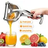 Manuelle Obstpresse aus Aluminium Silber 19 x 9,5 x 8,5 cm Produktbild-Vorschau 3