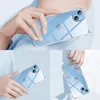 Collage of three images showing a person holding a clear iPhone case with an iPhone inside. Anteprima dell’immagine prodotto