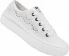 A white lace sneaker with a platform sole, shown from a diagonal angle against a white background. Voir les images du produit