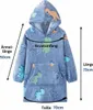 Blaue Kapuzen-Decken-Sweatshirt mit grünen und orangefarbenen Dinosaurier-Aufdrucken, Ärmellänge 50 cm, Brust, Taille 70 cm und Länge 73 cm Produktbild-Vorschau