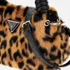Guess Guess Sheida Top Handle Tasche Braun Produktbild-Vorschau 5