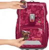A hand is shown attaching a patch with a horse on it to a pink school backpack with a floral pattern. Another patch with a horse is already attached to the backpack. Anteprima dell’immagine prodotto
