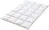 A white quilted duvet is shown from a diagonal angle against a white background. Náhled obrázku produktu