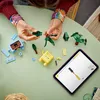 LEGO® Botanicals 10349 Fröhliche Pflanzen Produktbild-Vorschau 16