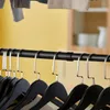 SoBuy Garderobenständer KLS04-SCH mit schwarzen Kleiderbügeln und Bügelhalterungen Produktbild-Vorschau