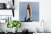 MuchoWow® Poster Eine Raumfähre auf der Startrampe mit der Produktbild-Vorschau 3