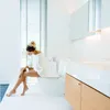 relaxdays Wąska szafka toaletowa z 2 półkami Podgląd zdjęcia produktu 3