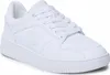 A white Champion Rebound 2.0 Low sneaker is shown from a three-quarter front angle against a white background. Podgląd zdjęcia produktu