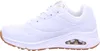 A side view of a single white sneaker. Anteprima dell’immagine prodotto