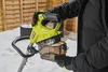 RYOBI 18V ONE+ Akku-Schneefräse für effizientes Produktbild-Vorschau 3