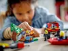 LEGO® City 60412 Wóz strażacki z łodzią ratunkową Podgląd zdjęcia produktu 9