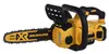 A yellow and black DeWalt cordless chainsaw is shown against a white background. Voir les images du produit
