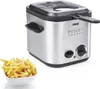 A silver and black mini deep fryer with a bowl of french fries in front of it, on a white background. Produktbild-Vorschau