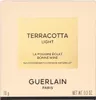 The image shows the packaging of Guerlain Terracotta Light bronzing powder. Voir les images du produit