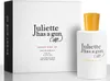 A perfume bottle and its packaging are displayed on a white background. Voir les images du produit