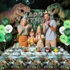Juego de vajilla para fiestas con temática de dinosaurios, Vista previa de la imagen del producto 4