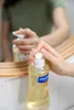 Mustela Bébé Huile nettoyante Shampooing et Gel douche 2en1 Voir les images du produit 20