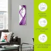 A wall clock with a purple abstract design is displayed on a light gray wall, next to a sofa with pillows. To the right, there are marketing graphics highlighting product features. Produktbild-Vorschau
