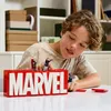 LEGO(R) SUPER HEROES 76313 Logo MARVEL s minifigurkou. Náhled obrázku produktu 3