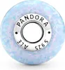 A close-up studio shot of a Pandora charm. Anteprima dell’immagine prodotto