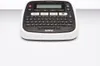 A Brother P-touch D200BWVP label maker is shown from a slightly elevated front-facing angle on a white surface. Produktbild-Vorschau