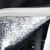 A close-up view of the interior lining and zipper of a cooler bag. Anteprima dell’immagine prodotto