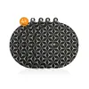 A set of four round induction hob protectors with a geometric pattern. Anteprima dell’immagine prodotto