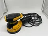 DeWalt DWE6423-QS DeWalt DWE6423-QS 280 W, 230V 125 mm Productafbeelding-voorbeeld 63