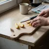 Deska drewniana  tradycyjna DO KROJENIA z rączką 28 x 12 cm Podgląd zdjęcia produktu 3