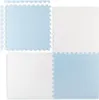 Four interlocking foam puzzle mats, two blue and two white, arranged in a 2x2 grid. Anteprima dell’immagine prodotto