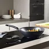 Fissler Adamant / Aluminium-Wok, Asia-Pfanne (Ø 28 cm) Produktbild-Vorschau 2